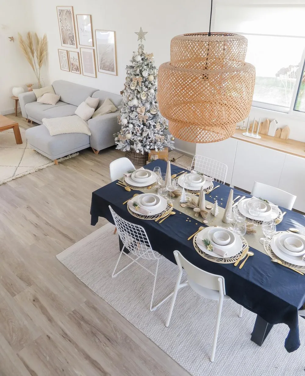 Artificial Snowy Christmas Tree TOMICHI 210 cm White_800301
