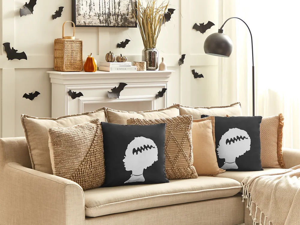 Set of 2 Decorative Cushions MANDEVILLA 45 x 45 cm Velvet Black Abstract Pattern