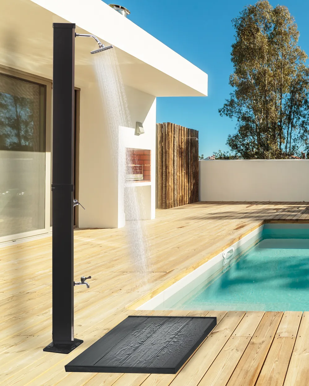 Freestanding Outdoor Solar Shower BUENOS Black