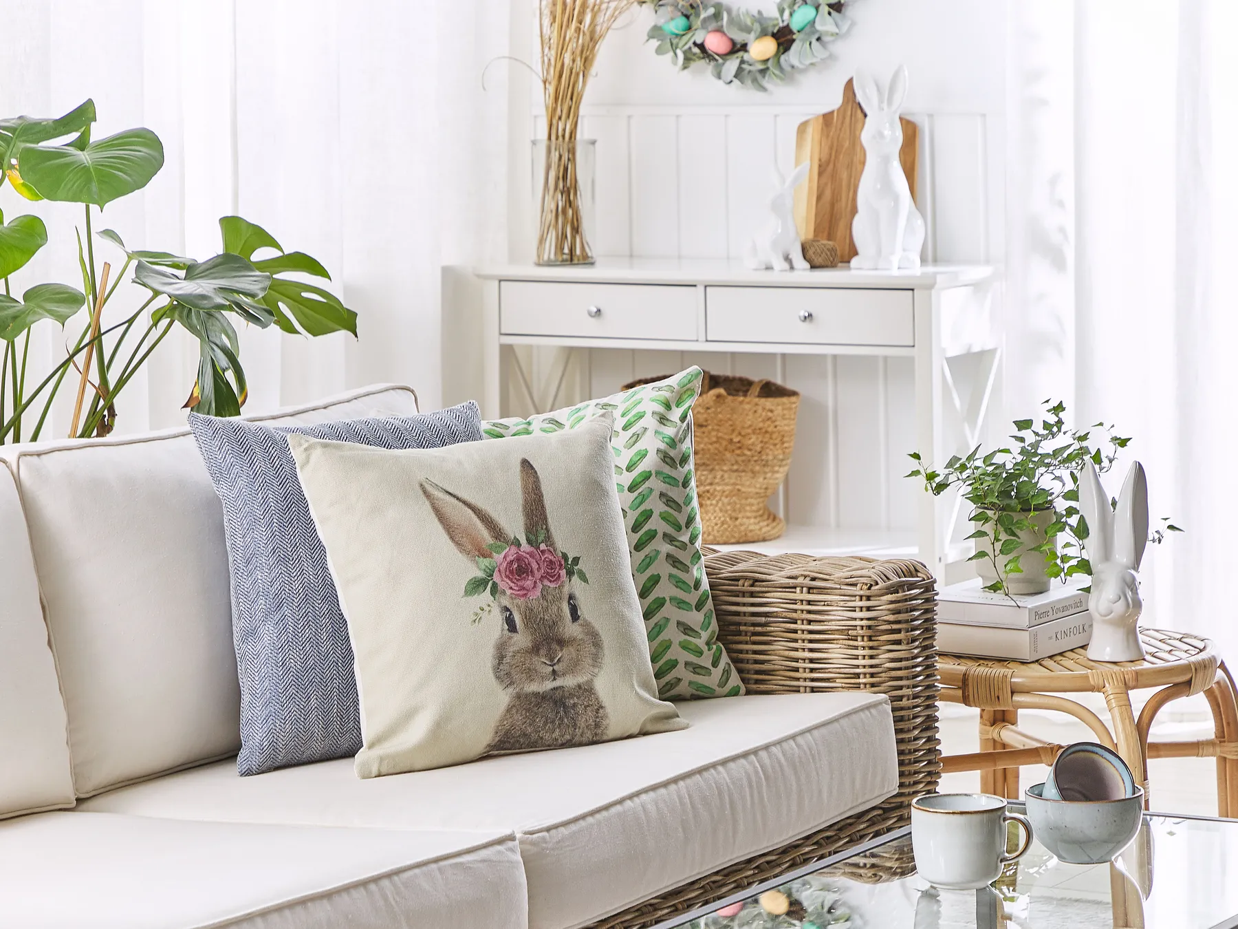 Set of 2 Decorative Cushions TULIPA 45 x 45 cm Taupe_798602