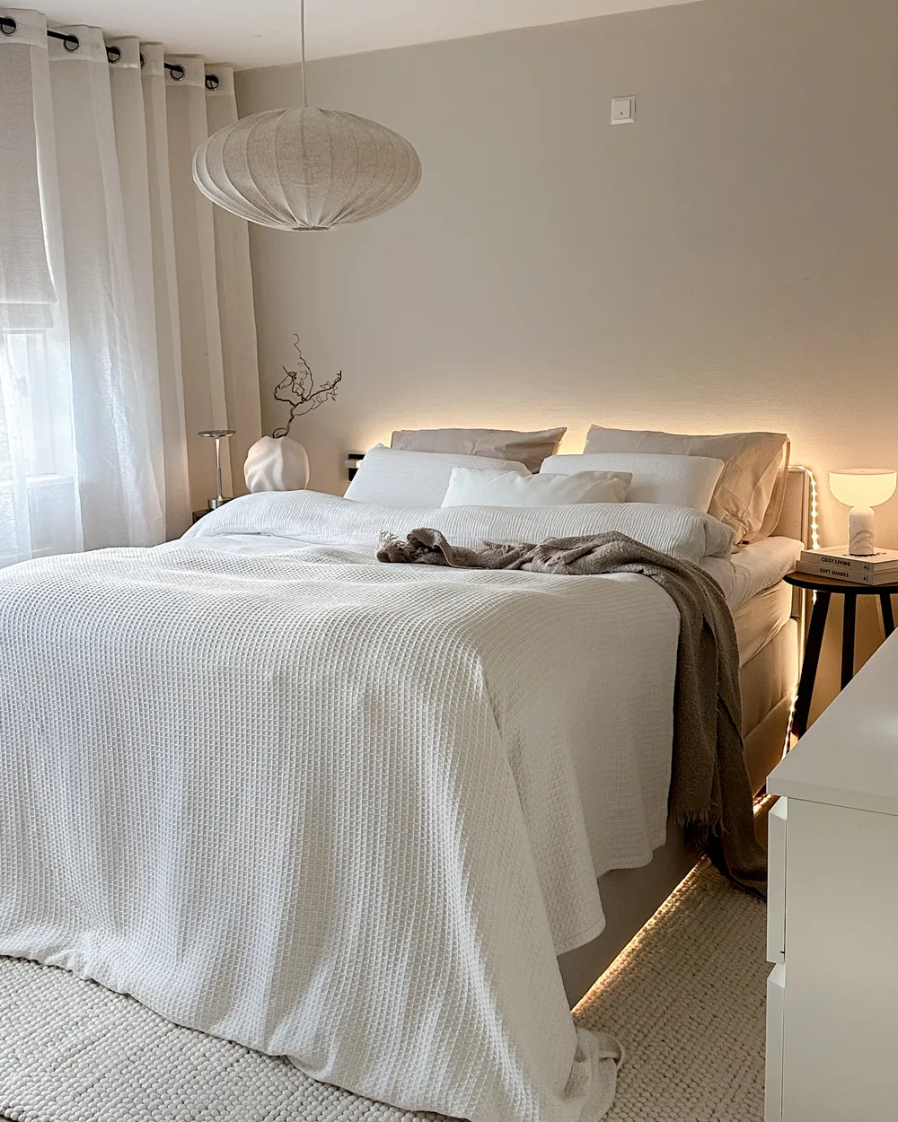 Divan Bed with Storage BARONET Fabric Off-White 180 x 200 cm (EU Super King)_1034595