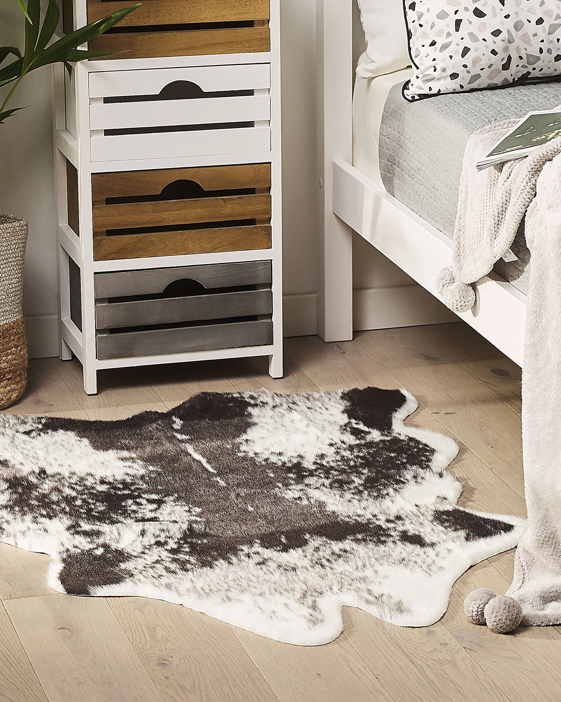 Faux Cowhide Rug NAMBUNG Black 60 x 90 cm_790225