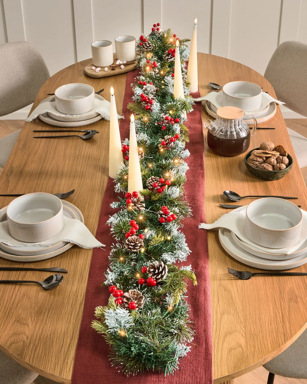 Christmas Garland LED PAIMIO 180 cm Green