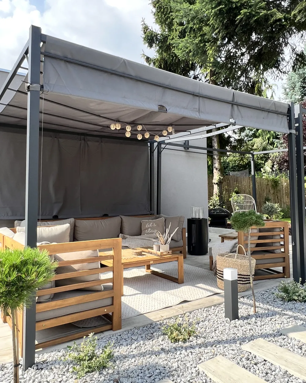 Paviljonki LED-valo PARGA 310 cm 310 cm Metalli Tummanharmaa_884805