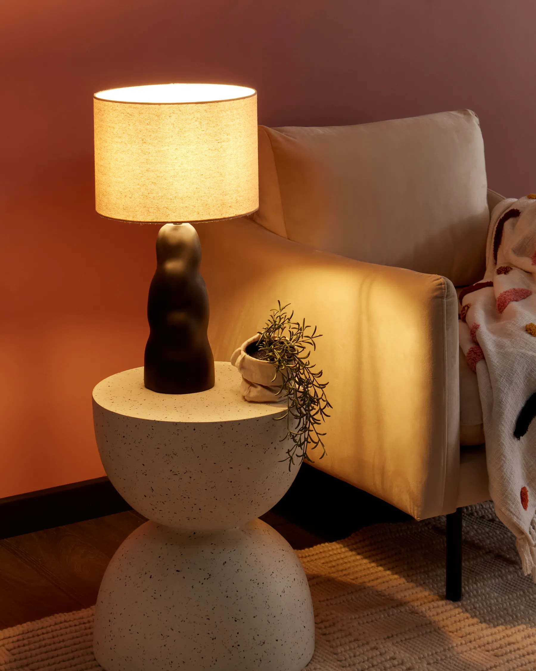 Bordslampa VILAR Keramik Svart_897329