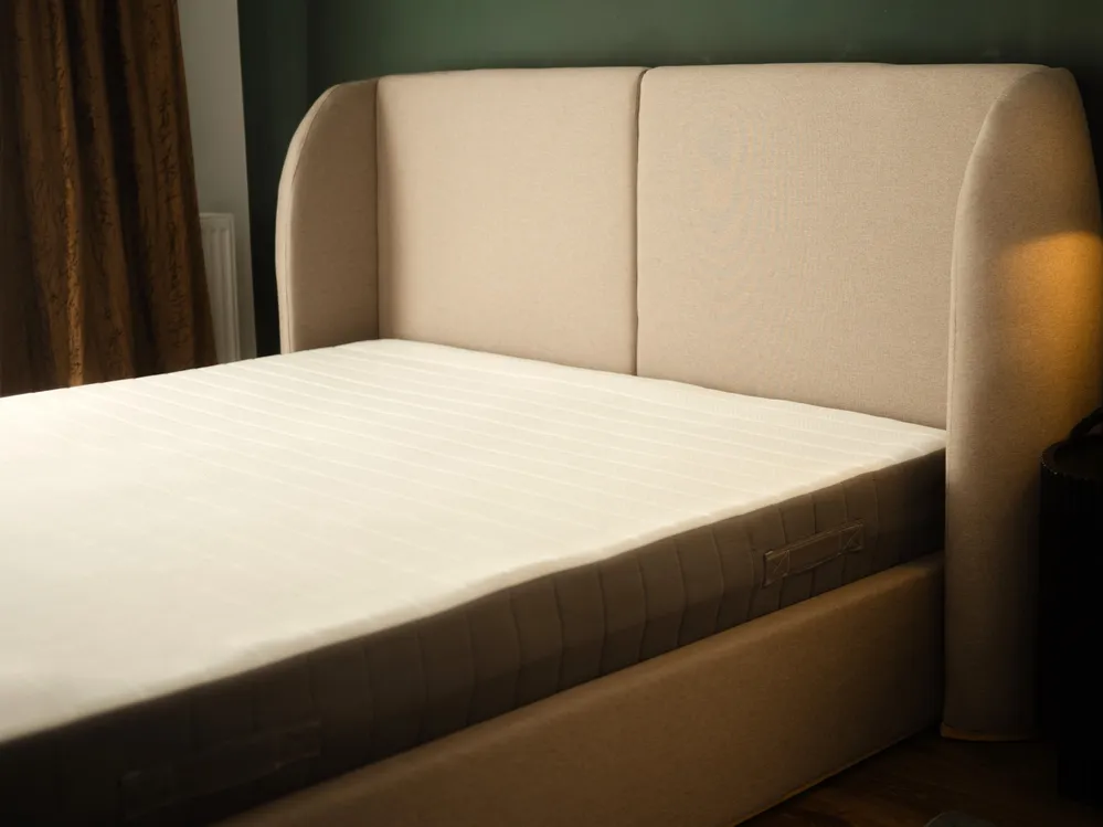 Memory Foam Pocket Spring Mattress BREEZE HYBRID 7 PLUS H2/3 Medium 180 x 200 cm (Super King Size)_1036213