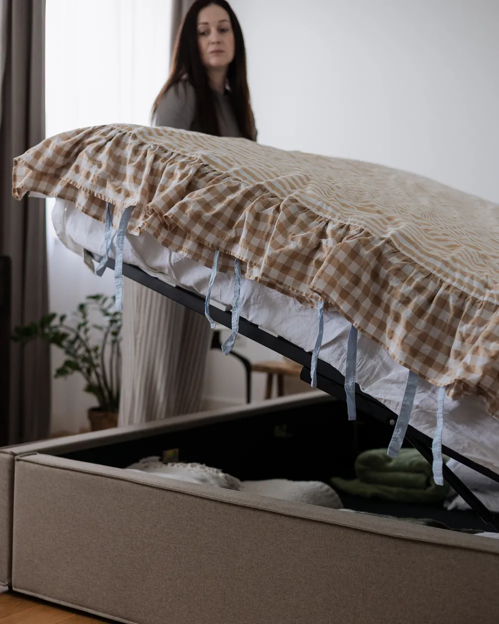 Ottoman Bed MOISSAC Fabric Taupe 180 x 200 cm (EU Super King)_1022288