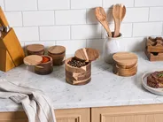 Set med 5 kryddburkar PATISSERIE Akaciaträ Brun_1074657