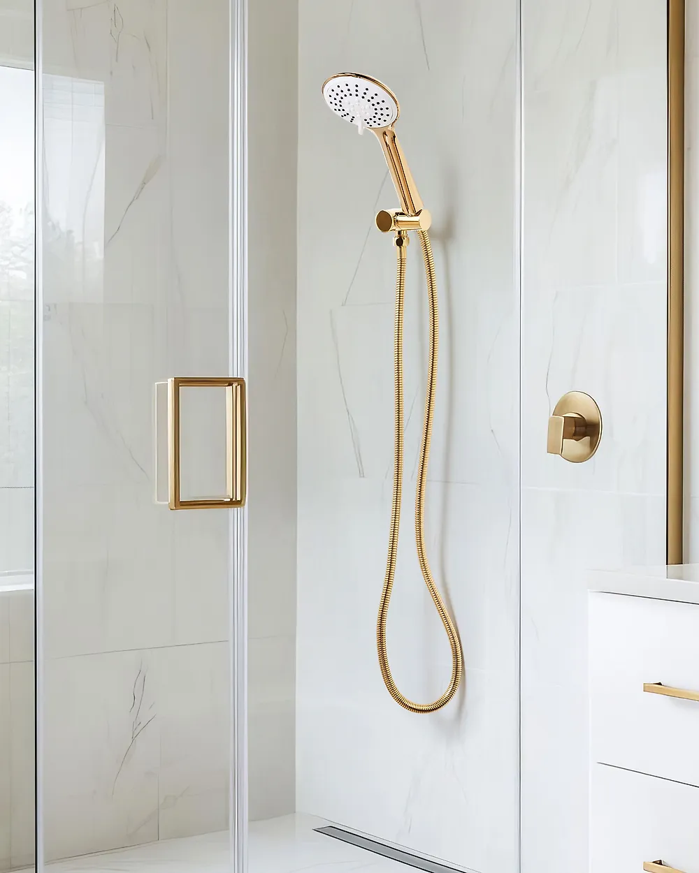 Shower Head and Hose Kit TUMPLE 3-function Gold_1184094