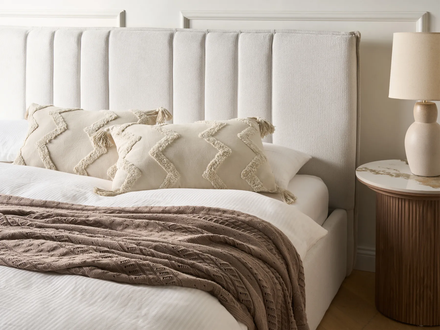 Set med 2 prydnadskuddar CERINTHE 40 x 60 cm Bomull Ljusbeige Chevrontryck_835172