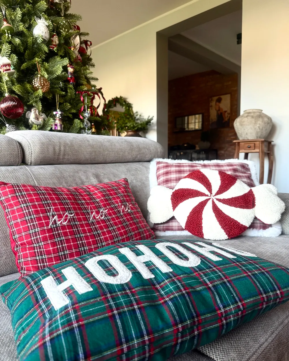 Set of 2 Decorative Cushions JOYCANDY 30 x 50 cm Green Christmas Motif_979059
