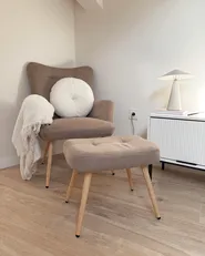 Öronlappsfåtölj VEJLE med fotpall Beige_1041696
