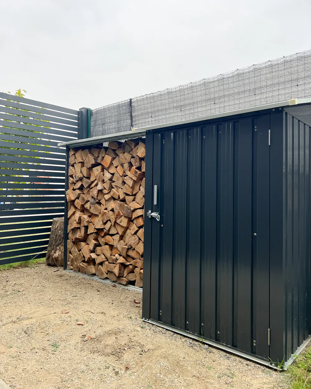 Tool Shed AOSTA 270 cm 105 cm Metal Black_888045