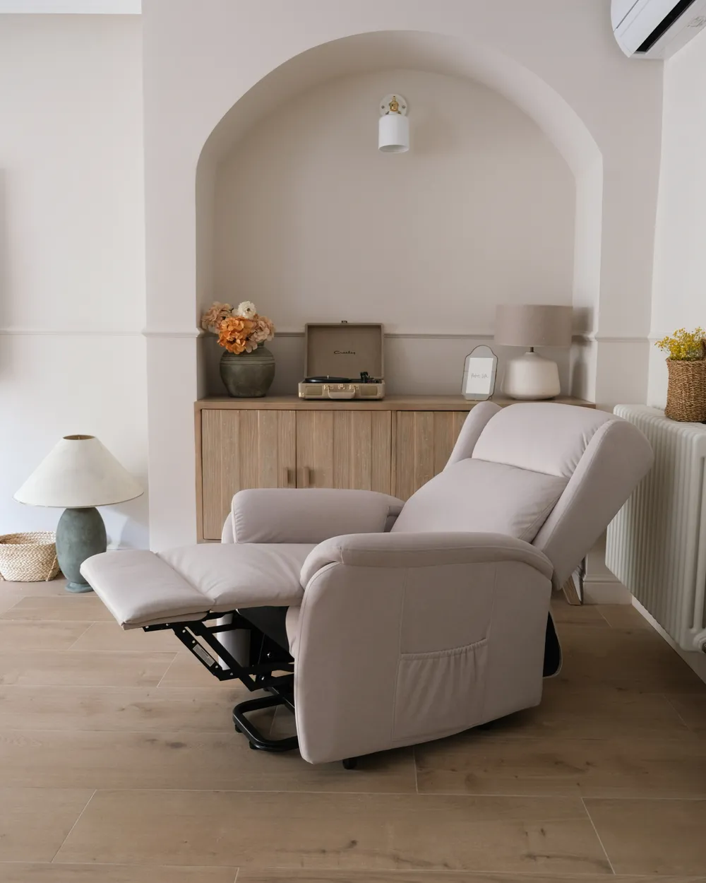 Electric Recliner Chair ELEGY with Footrest Velvet Light Beige_989084