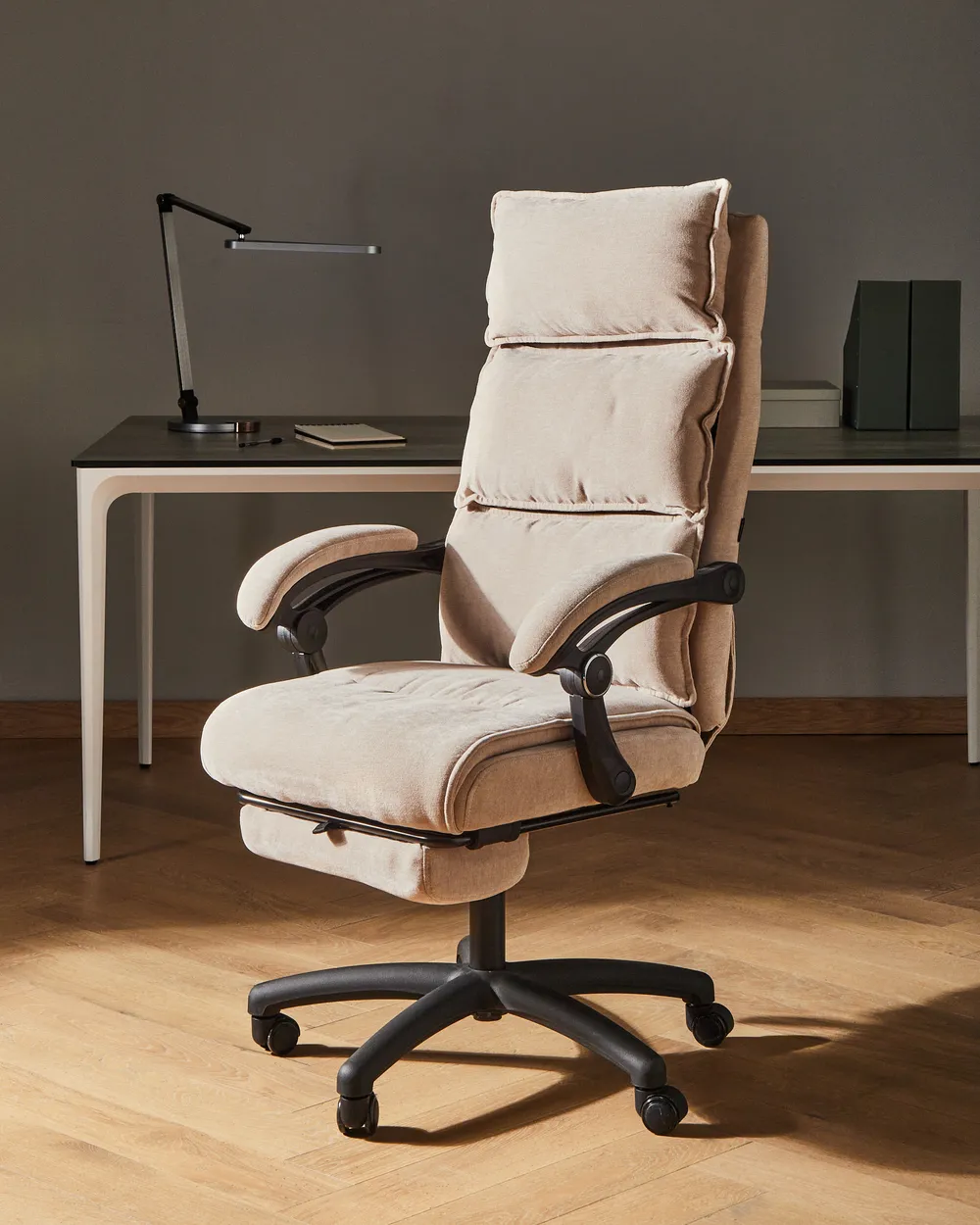 Executive Chair with Footrest EATON Chenille Beige