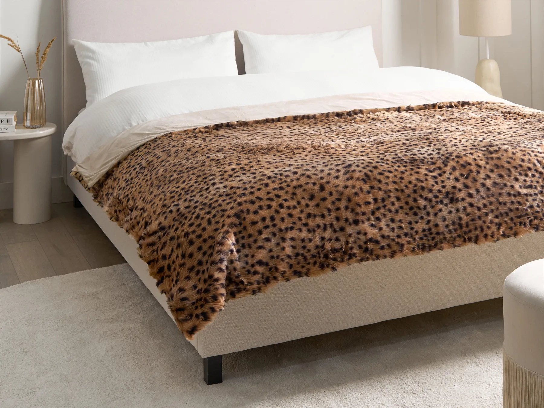 Bedspread KUDELI Faux Fur 150 x 200 cm Brown_1036426