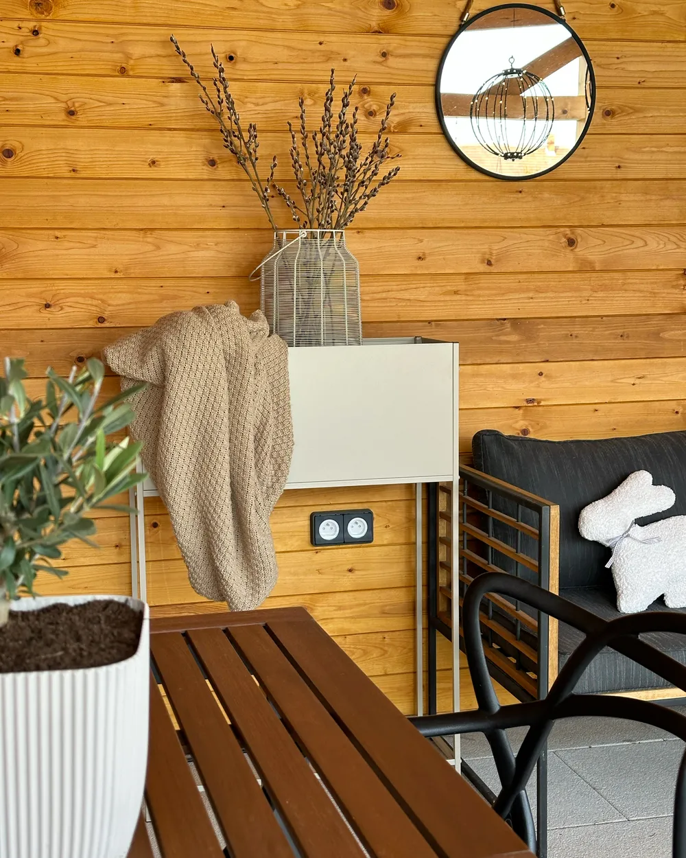 Elevated Plant Pot TAPIEN 70 cm Metal Beige_983759