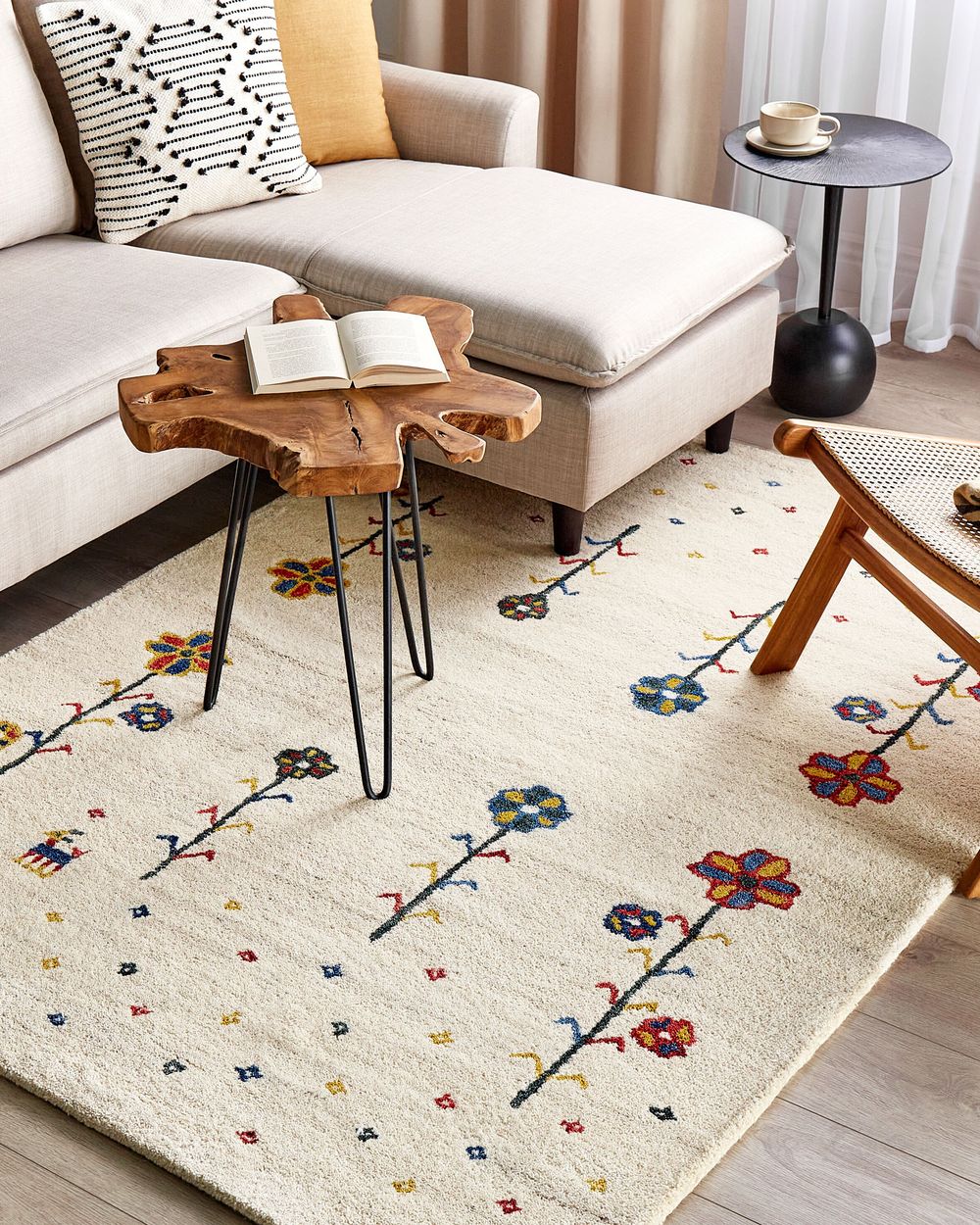 Teppe HUSUNLU Beige 140 x 200 cm Gabbeh Ull