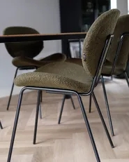 Set med 2 matstolar LUANA Bouclé Mörkgrön_940421