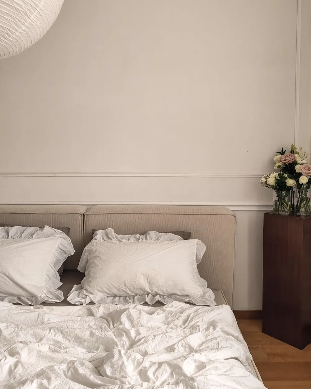 Sänky vakosametti LINARDS 180 x 200 cm Beige_933129