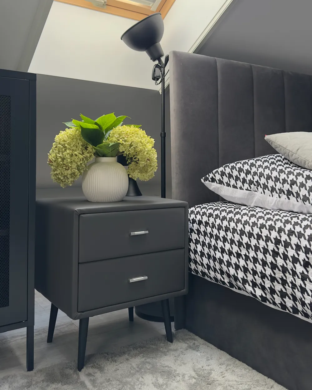 2 Drawer Bedside Table ESSONNE Faux Leather Grey_1024128