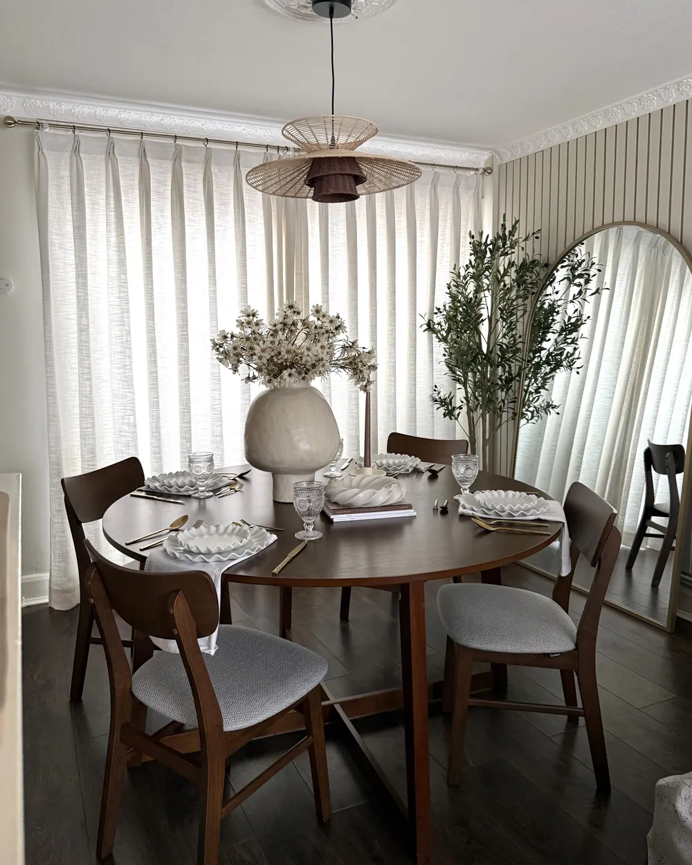Dining Table WAIPORI Dark Oak 140 cm 140 cm_1055226