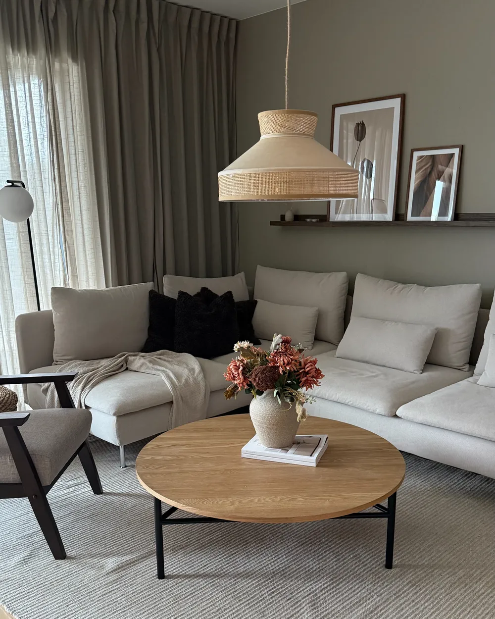 Pendellampa BATALI Rotting Beige_1031477