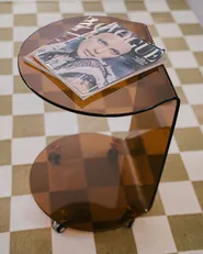 Sidobord MINTO med hjul Härdat glas Brun_1075750