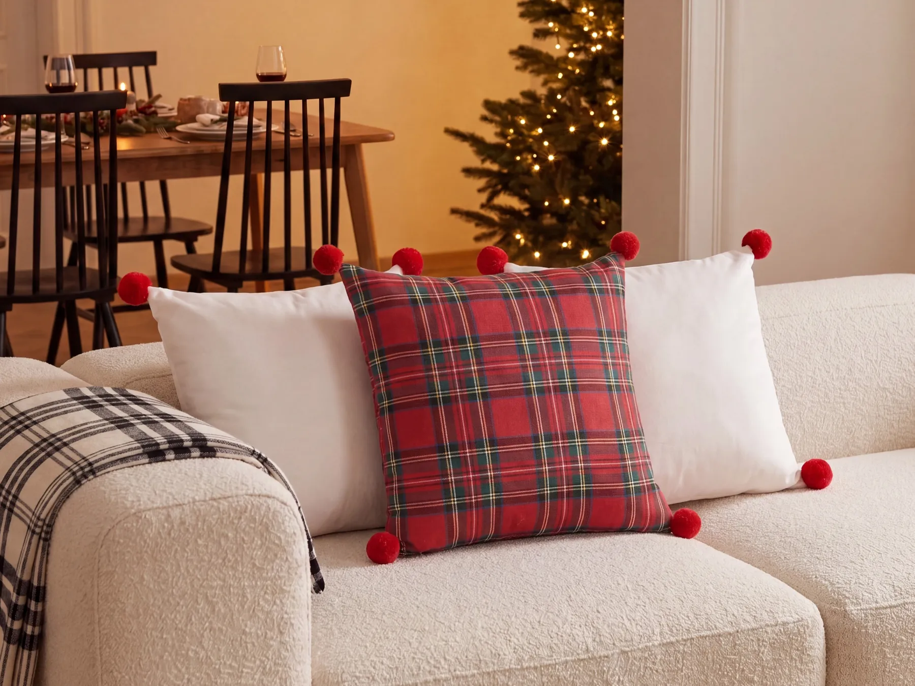 Set of 3 Decorative Cushions JOVIA 45 x 45 cm Multicolour Christmas Motif_1124888