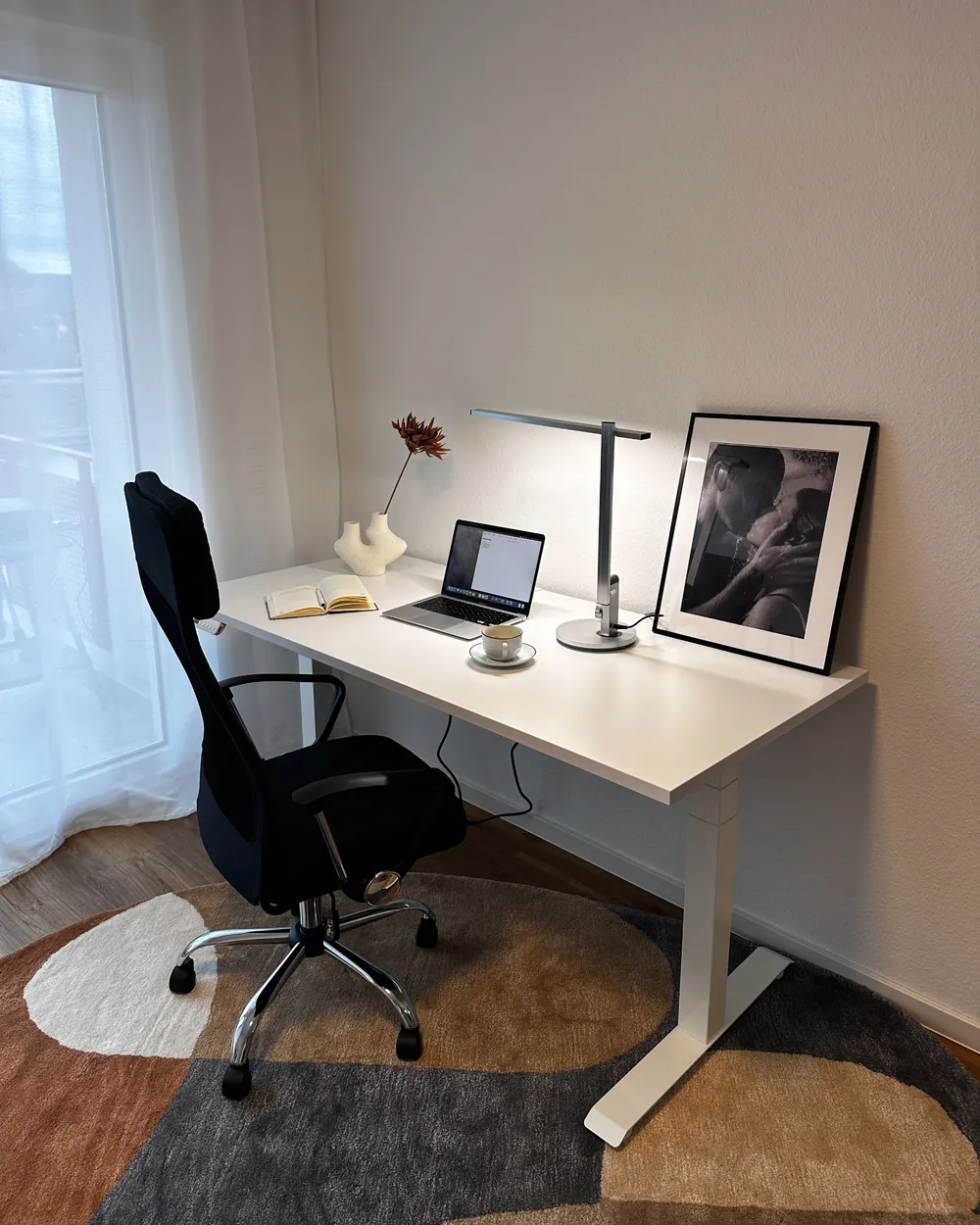 Elektriskt höj- och sänkbart skrivbord DESTINES 160 cm 72 cm Vit_1047301