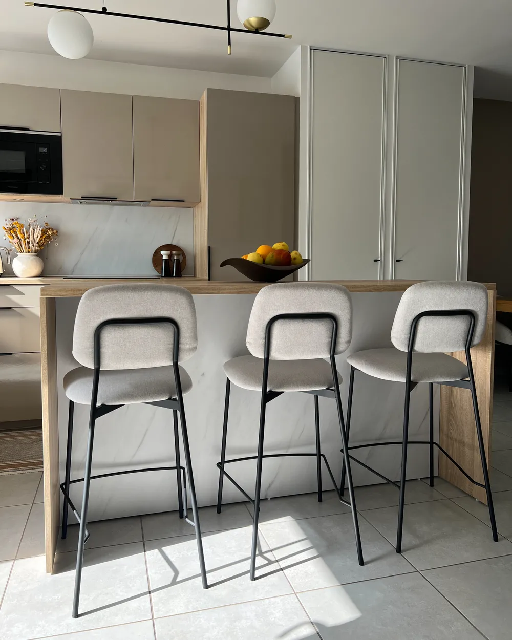 Set med 2 barstolar DUETTE Konstlinne Taupe_1022430