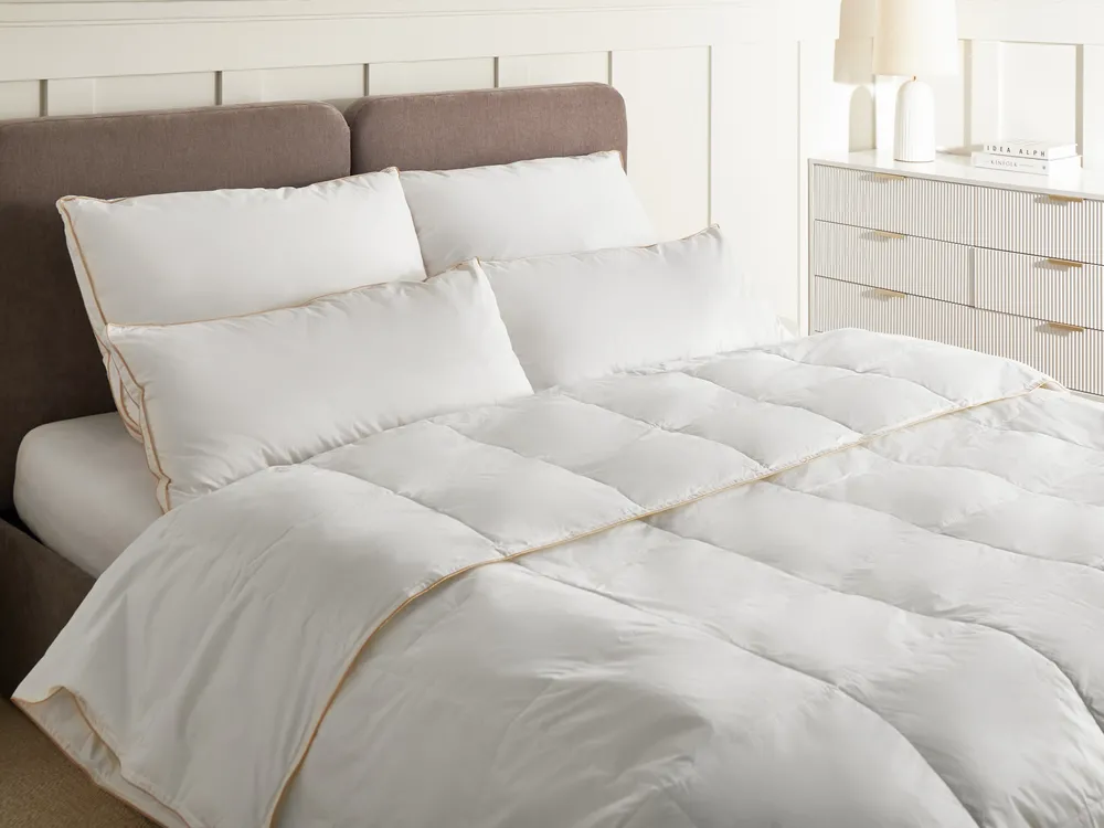 Duvet Duck Down 8 TOG Medium Warm EIGER 220 x 240 cm