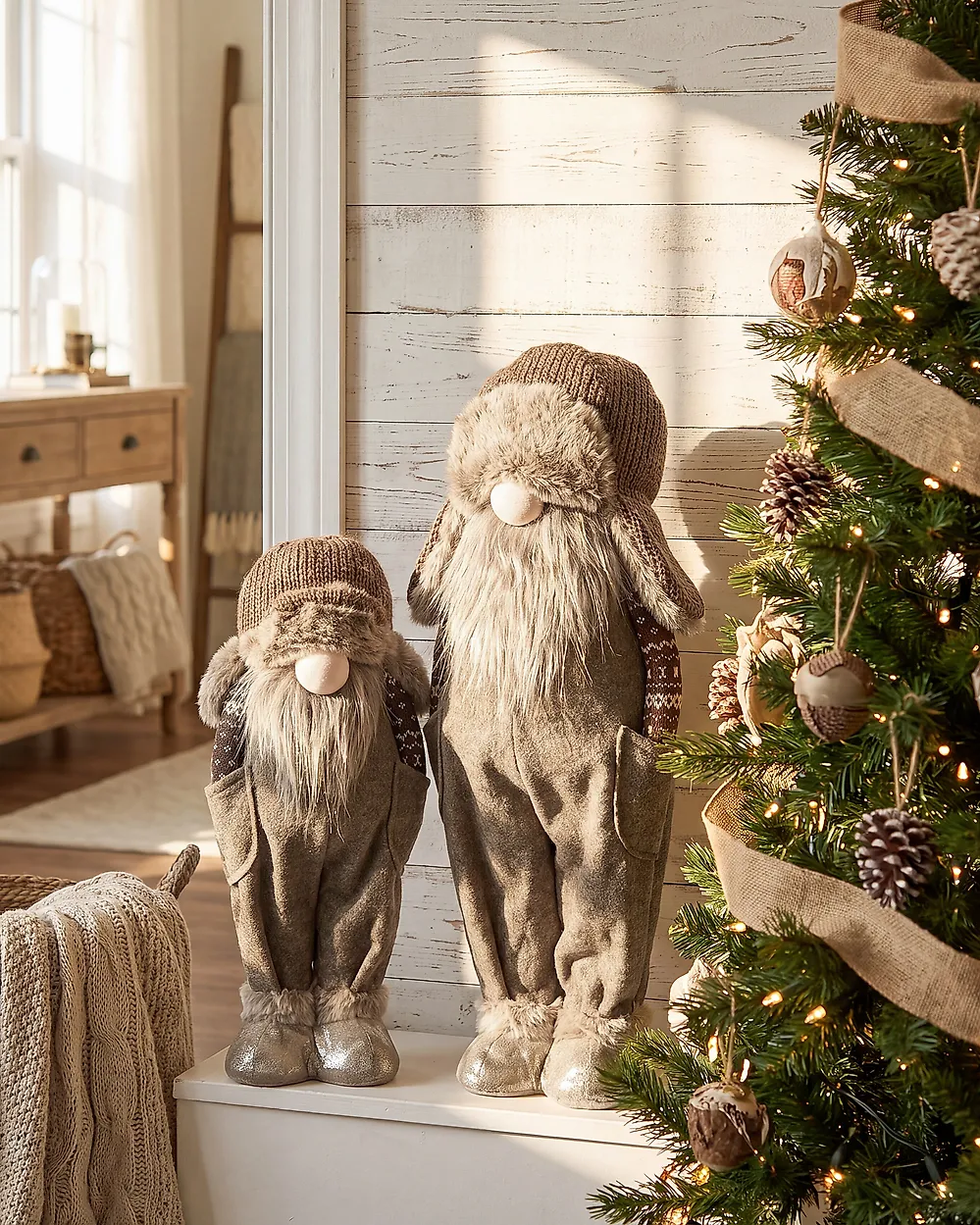 Set of 2 Christmas Decorations PAROLA 39/54 cm Gnome Brown