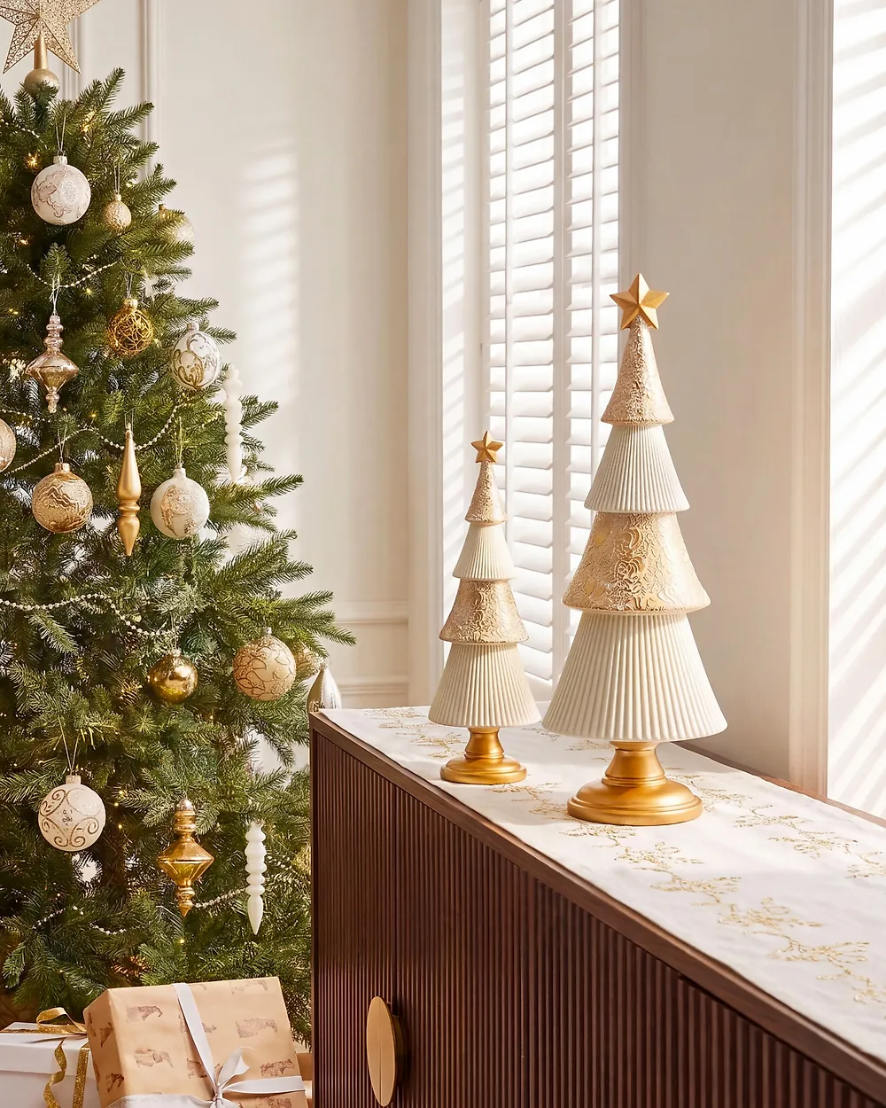 Set of 2 Christmas Decorations ASPO 32/41 cm Christmas Tree Off-White/ Gold