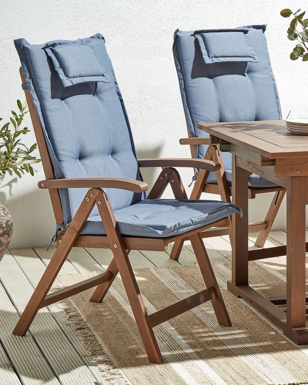 Set of 2 Garden Chairs with Cushions AMANTEA Acacia Wood Blue