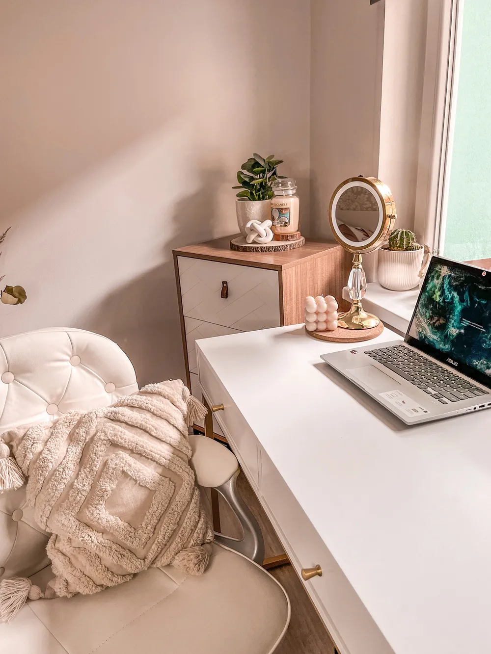 Byrå med 3 lådor NUEVA Ljusbrun/ Vit_828635