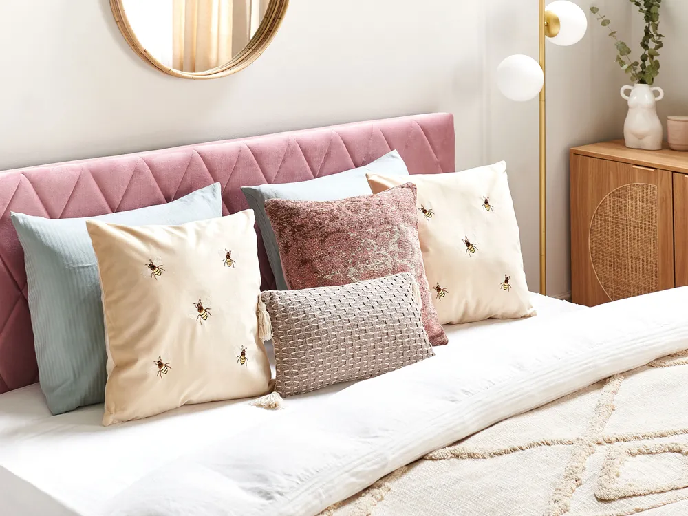 Set of 2 Decorative Cushions TALINUM 45 x 45 cm Velvet Beige Animal Pattern