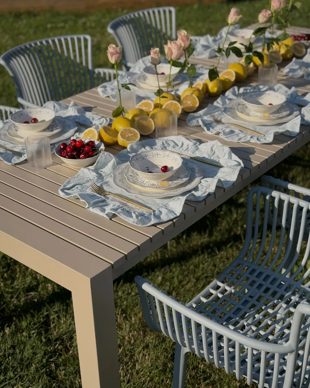 Set med 12 matserviser LOVAGE Porslin Vit_1110024