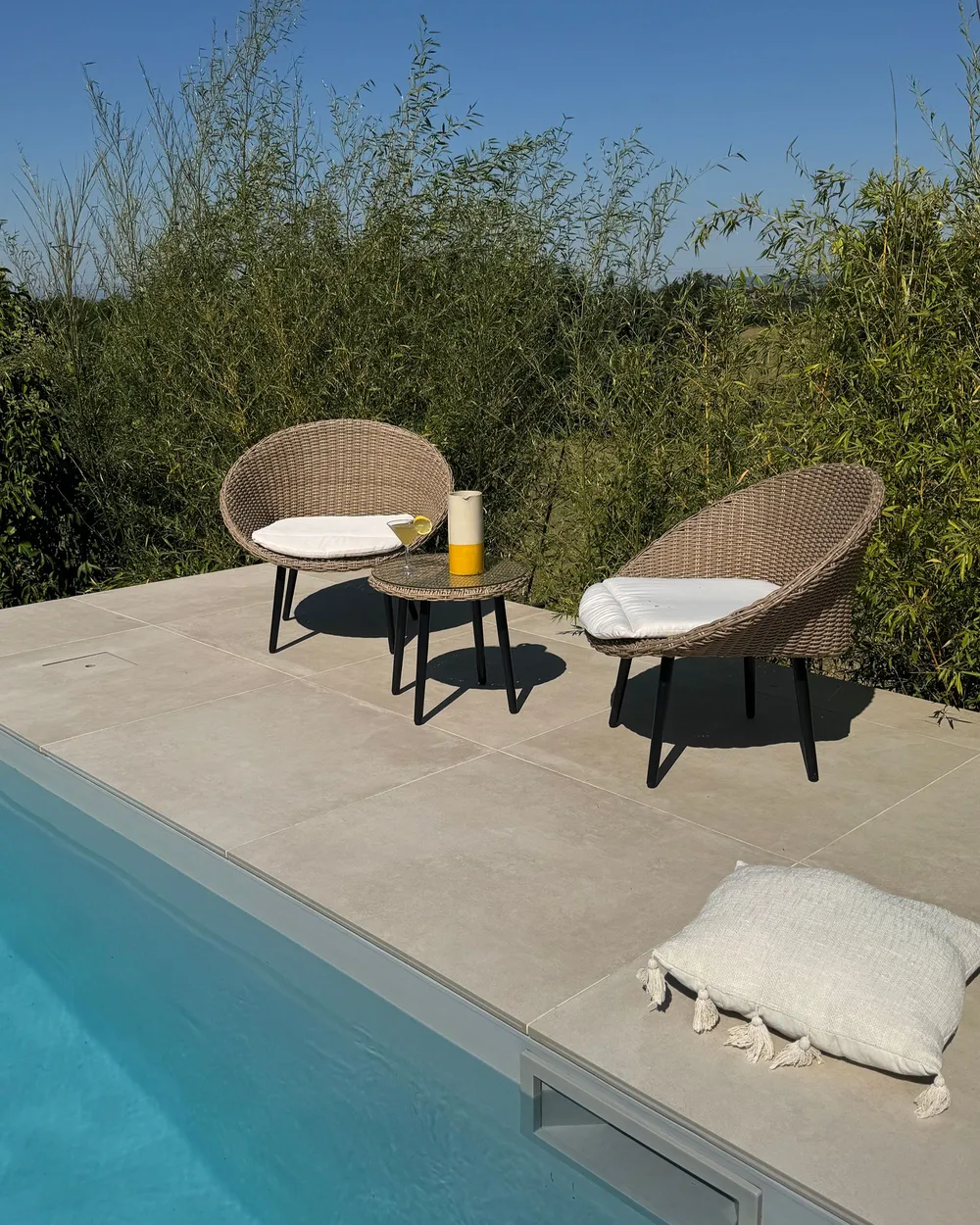 Bistro Set with Cushions ORTIGIA PE Rattan Light Beige Beige_1103808